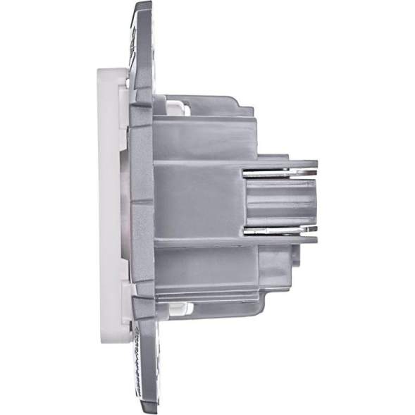 Механизм розетки 1-м СП Inspiria 16А IP20 250В 2P бел. Leg 673710