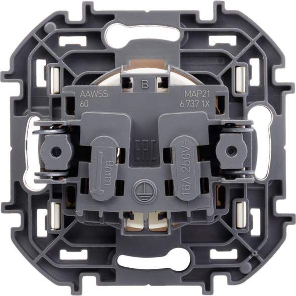 Механизм розетки 1-м СП Inspiria 16А IP20 250В 2P сл. кость Leg 673711