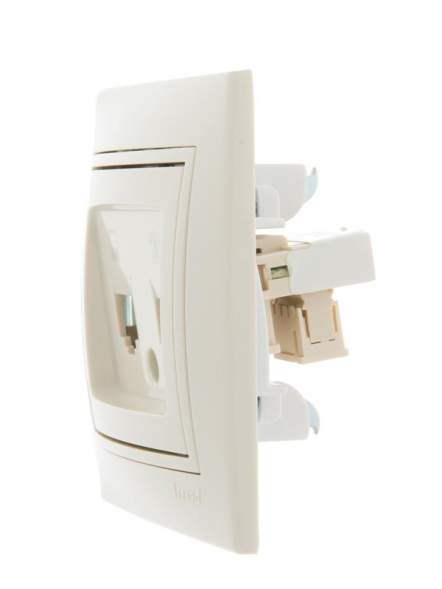Розетка компьютерная + телеф. СП Мира RJ11 + RJ45 крем/крем. LEZARD 701-0303-143