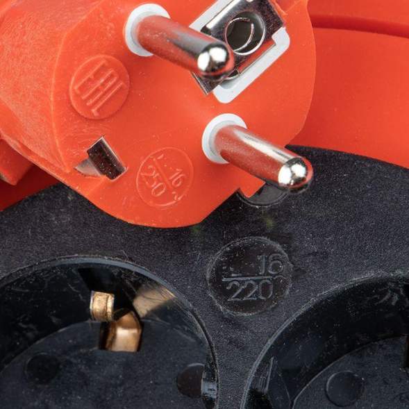 Удлинитель на катушке 4х30м с заземл.10А IP20 Атлант 2.0 ПВС 3х1 2.2кВт PROxima EKF UKA02-10-310-4-30