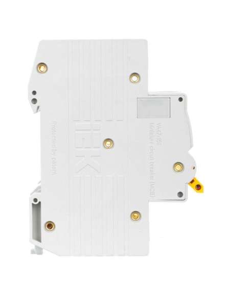 Выключатель автоматический модульный 3п C 125А 15кА ВА47-150 IEK MVA50-3-125-C