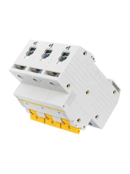 Выключатель автоматический модульный 3п C 125А 15кА ВА47-150 IEK MVA50-3-125-C